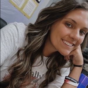 Meet your Posher, Brittney